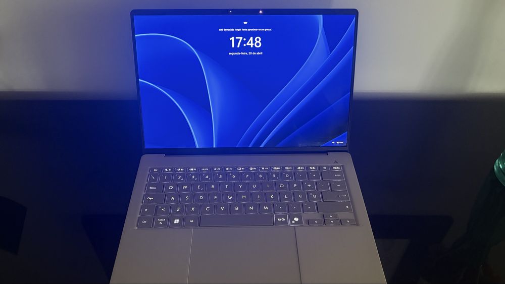 ASUS Zenbook A14 com garantia