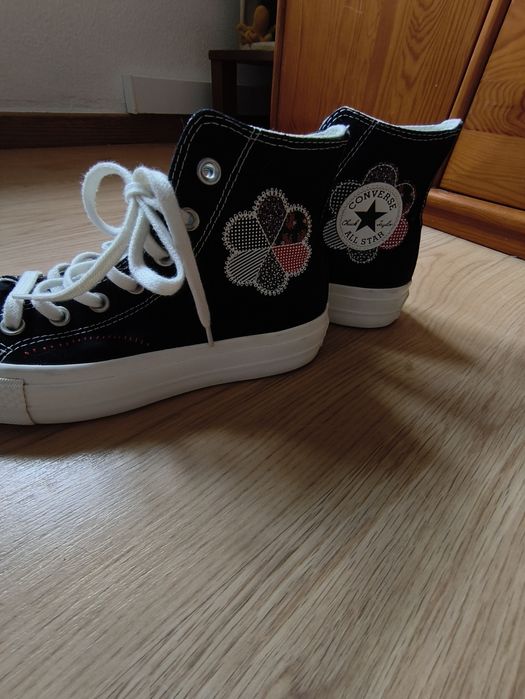 Tênis Converse 38