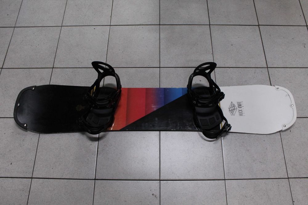 Deska Snowboard SALOMON HUCK KNIFE 143 cm + Wiązania NOWE