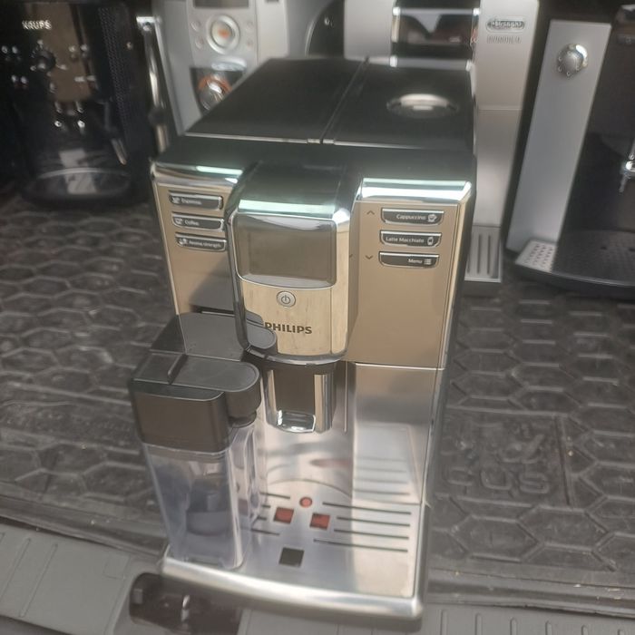 Кавоварка Delonghi Dinamica