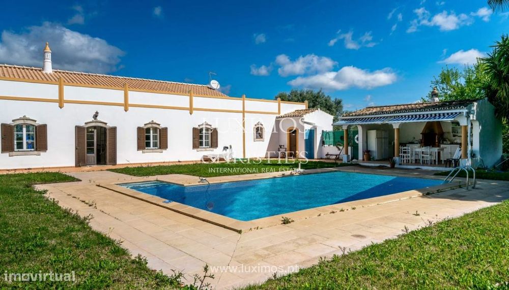 Venda de moradia com piscina em Boliqueime, Loulé, Algarve
