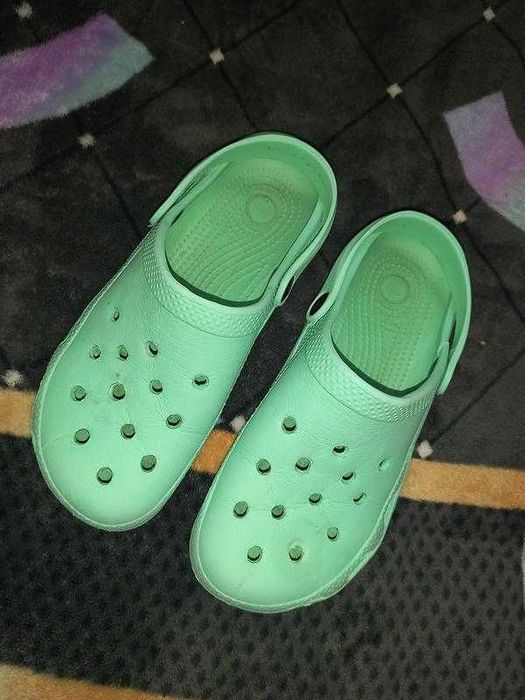 Крокси шльопанці