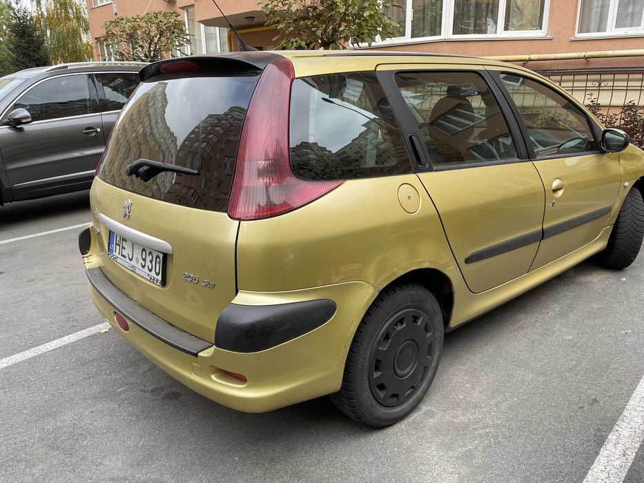 Двигатель Peugeot 206 пежо 206 SV 1.4-16 HDI 1.4-1.6 бензин Разборка