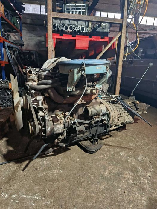 Motor e caixa ISUZU BEDFORD KBD 25
