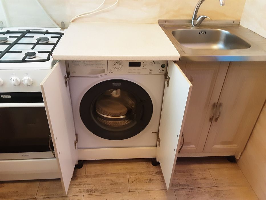 Березняки! Легкоатлетический манеж, ж/д станция Левый берег, Своя!