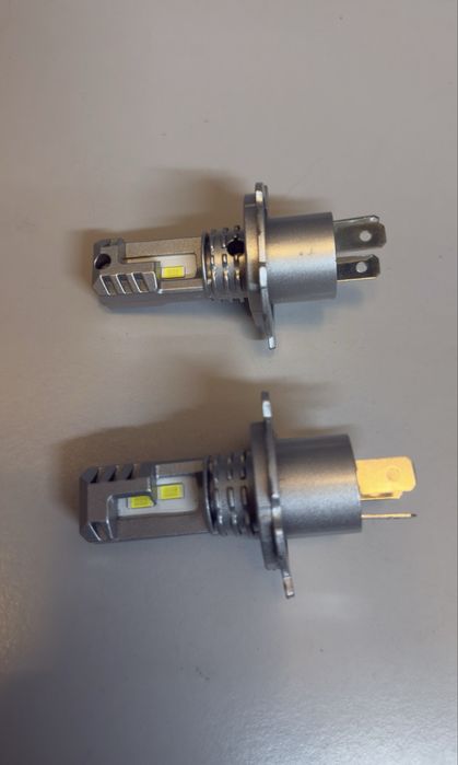 Lâmpadas Led para carro H4 com Can Bus