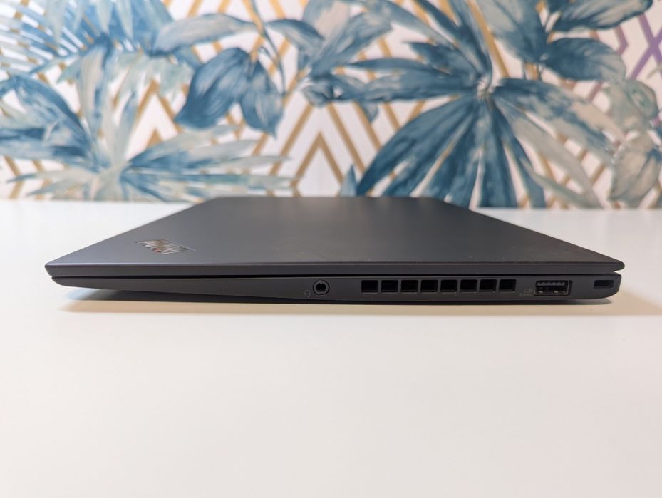Lenovo X1 carbon / 16 ram / 256 SSD/ IPS / i5-8350u