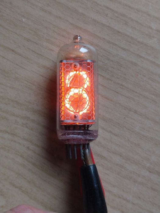 Лампи індикаторні Ин-8