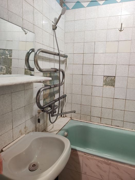 Сдаю 2к/кв пр.Центральный 4/12,46/28/7,5500 грн