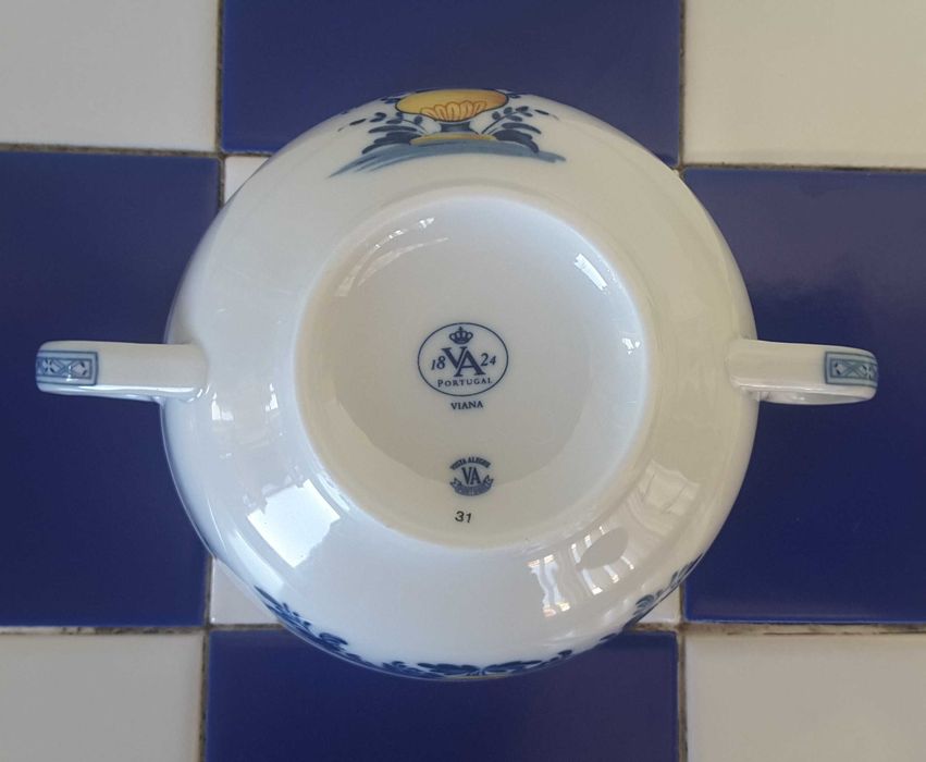 Taça de Consommé Vista Alegre - Coleção "Viana"