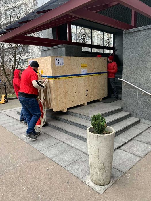 Услуги грузчиков Киев. Доставка твердотопливных котлов, бойлеров.