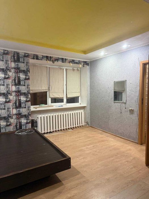 Продаж однокімнатної квартири на вул. Любечська