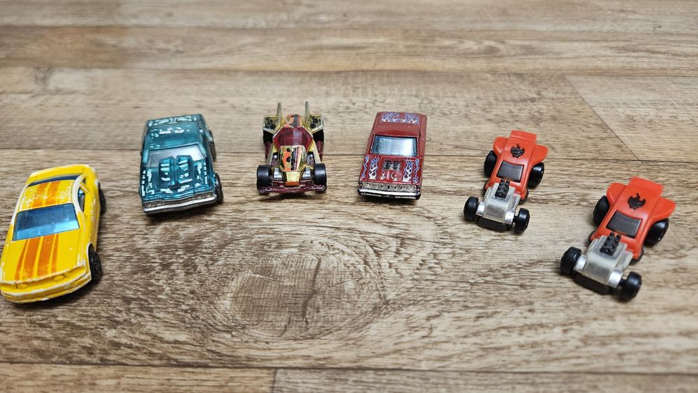 Mattel Hot Wheels, Машинка
Плас
