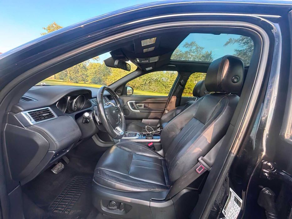 Land Rover Discovery      2017
