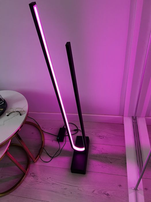 Designerska smart lampa LED sterowana Wi-FI