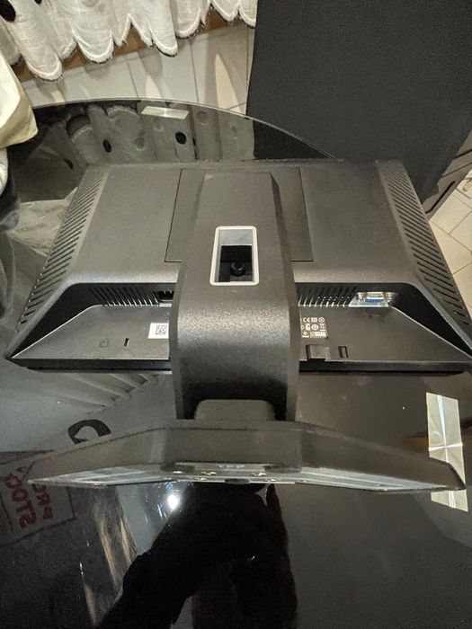 Dell 17-inch Monitor424239086060195843