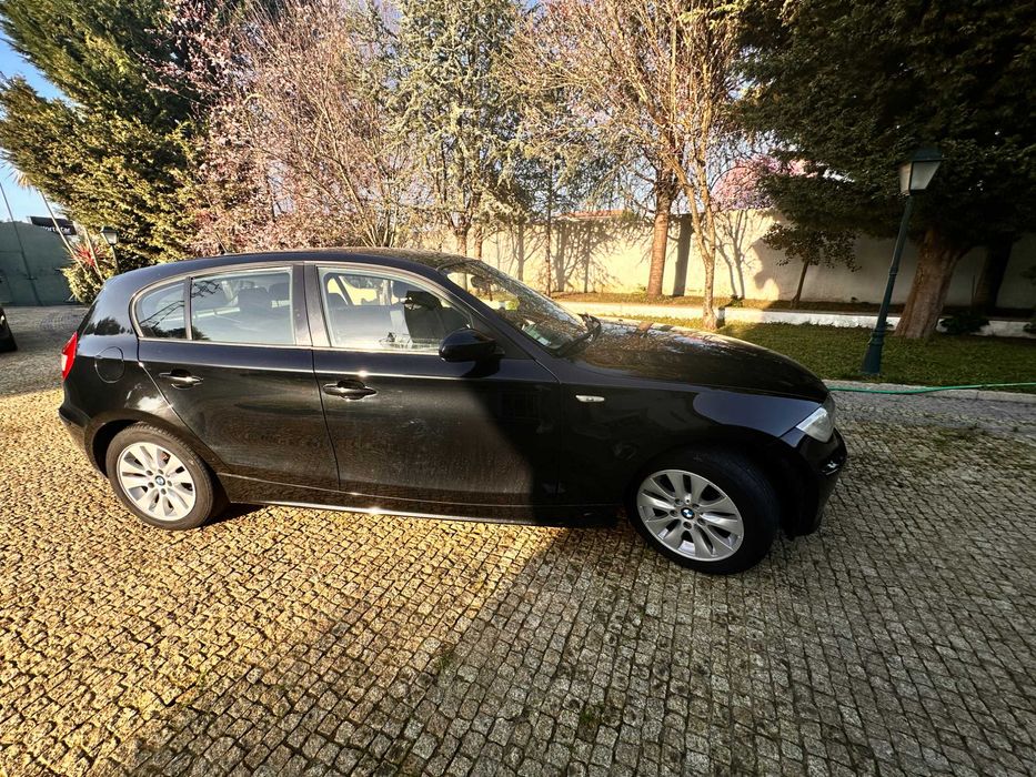 BMW Série 1 116i (Gasolina) – 2006 – 167.380 km – Excelente Estado
