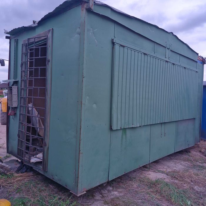Kontener budowlany , magazyn , garaż 6x2,4 do remontu