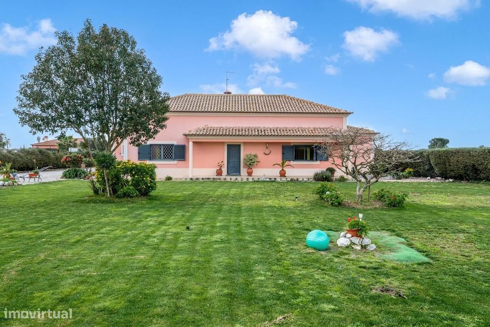 Moradia Isolada T4 com jardim, Palmela