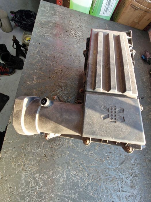 Obudowa Filtra Powietrza Vw Audi Seat Skoda 3C0.129.607.AB