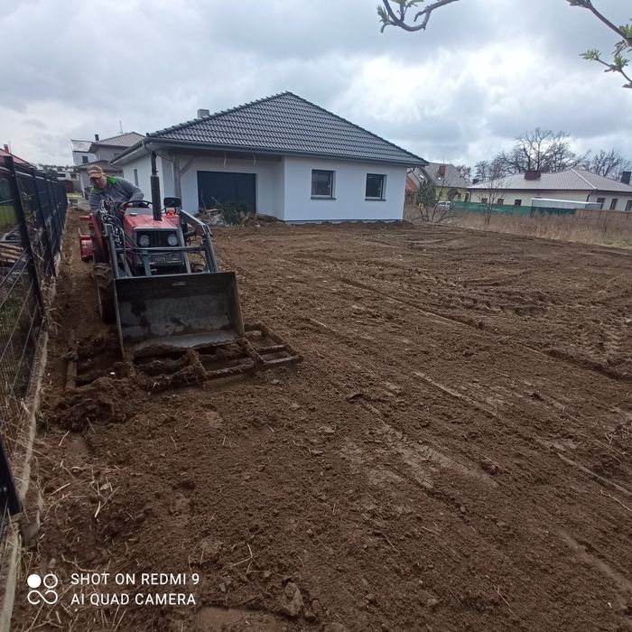Usługi Minikoparką, Mini koparką, Mini traktorem, Równanie terenu