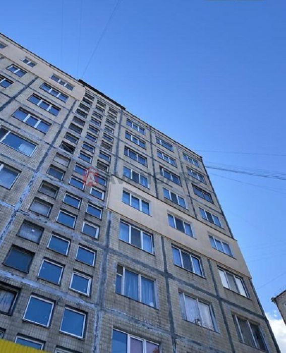 Продаж 3-кімнатної квартири в центрі Вишневого!