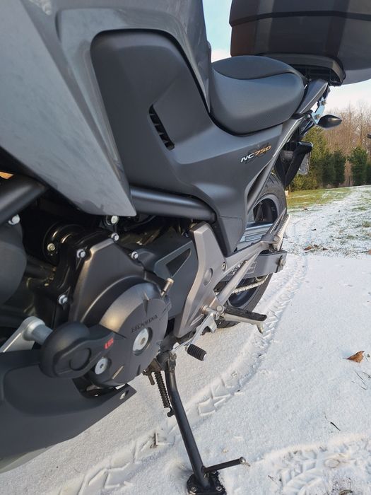 Honda NC 750X  manual, nowe opony