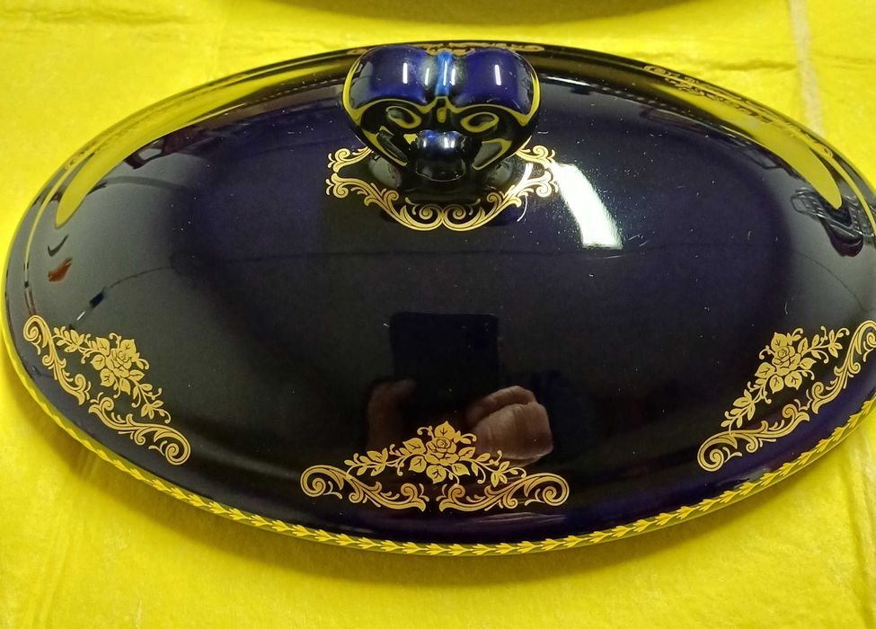 Terrina e Travessa em Porcelana azul cobalto em Limouges