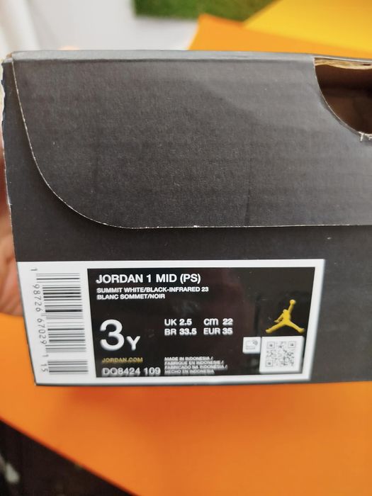 Buty Jordan 1 Mid
