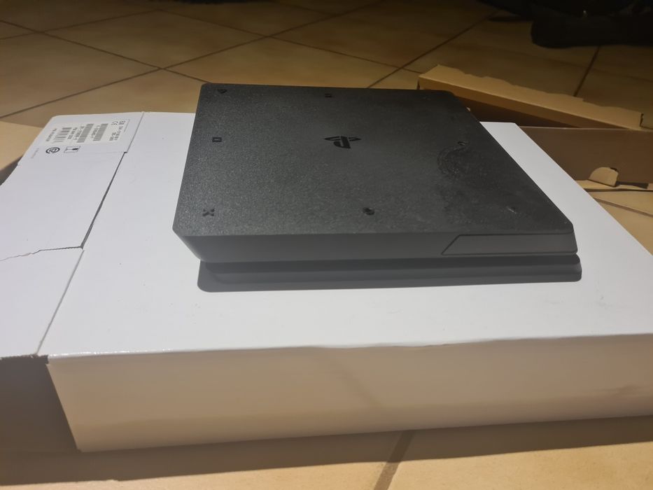 Konsola PS PlayStation 4 slim 1 TB dysk