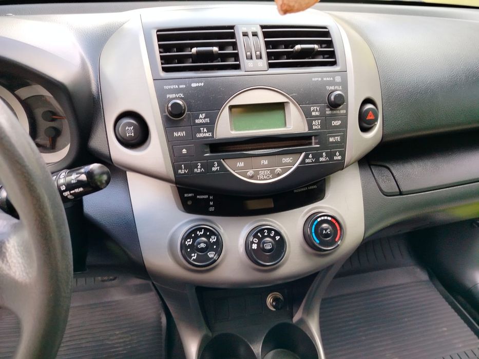 Na sprzedaż Toyota RAV-4