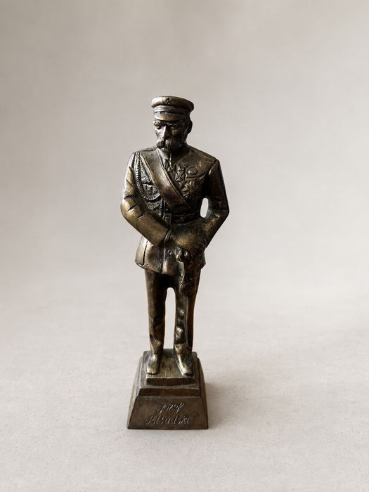 Józef Piłsudski – ciężka figura z brązu/mosiądzu 28 cm, 2,45 kg