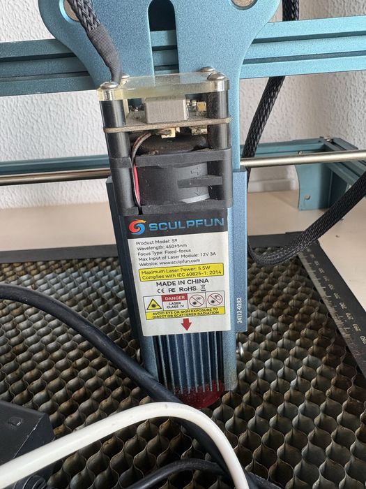 Maquina laser como nova