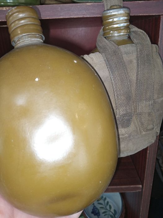 Две фляги по 200 грн каждая