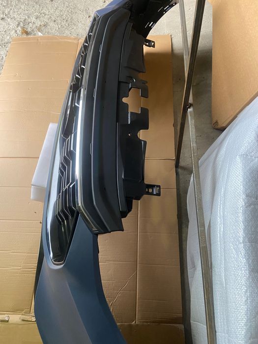 Ford Escape Бампер передний в  сборе 2023-2025 PJ6Z-17D957-CAPTM