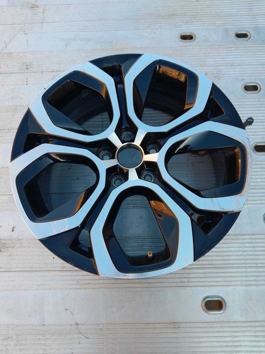 Felga Renault 5x114.3 7JX18N
