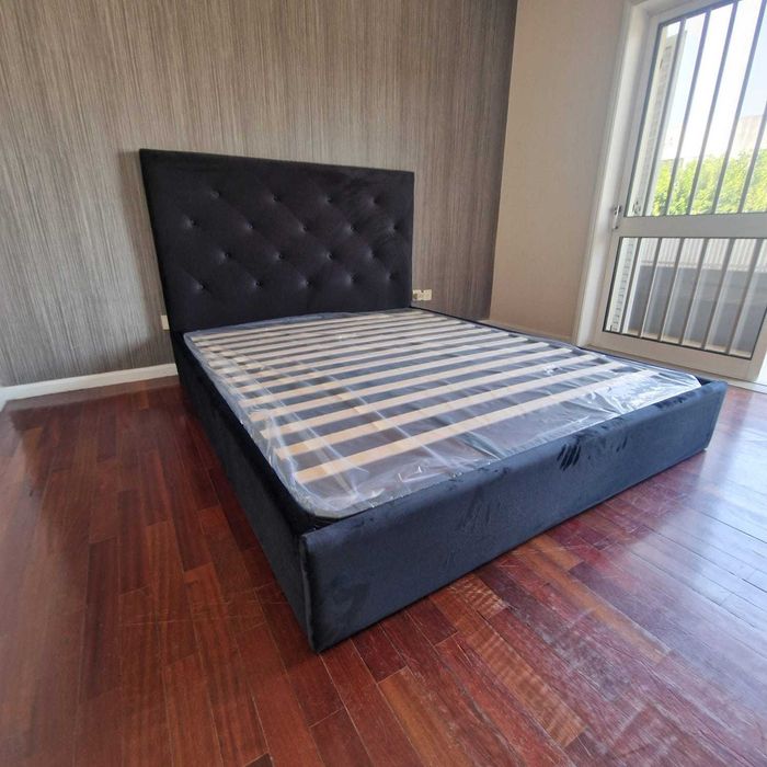 Camas de Casal Estofadas de Luxo 199€ Disp. em Várias Cores! 190x140m!