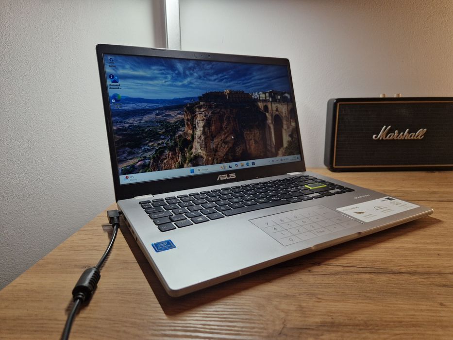 Asus E410M Celeron 4/128