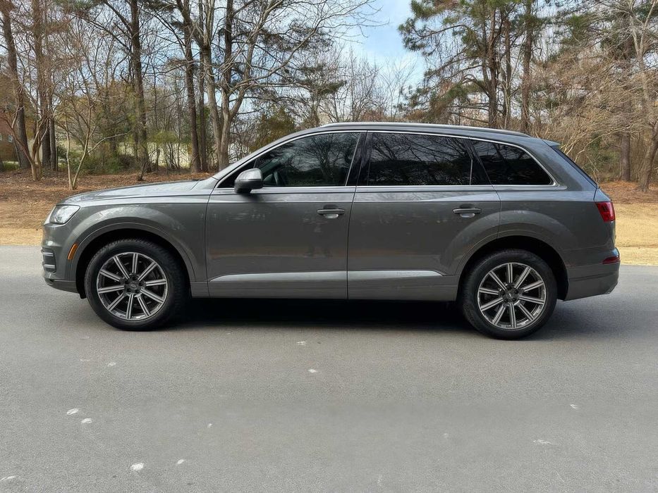 Audi Q7      2018