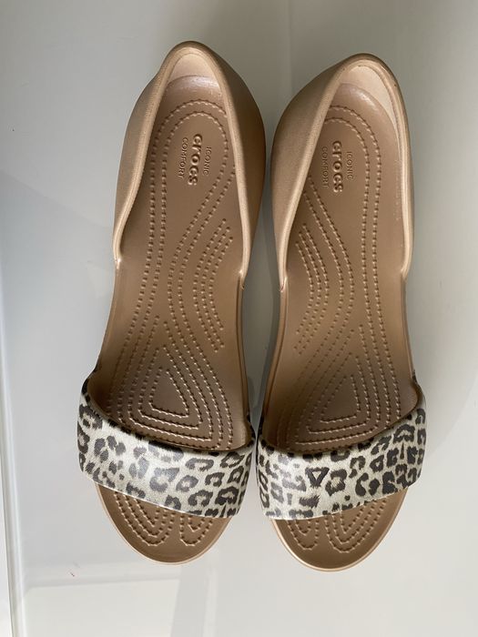 Nowe sandały Crocs Lina Graphic Dorsay r. 39/40 W9 panterka