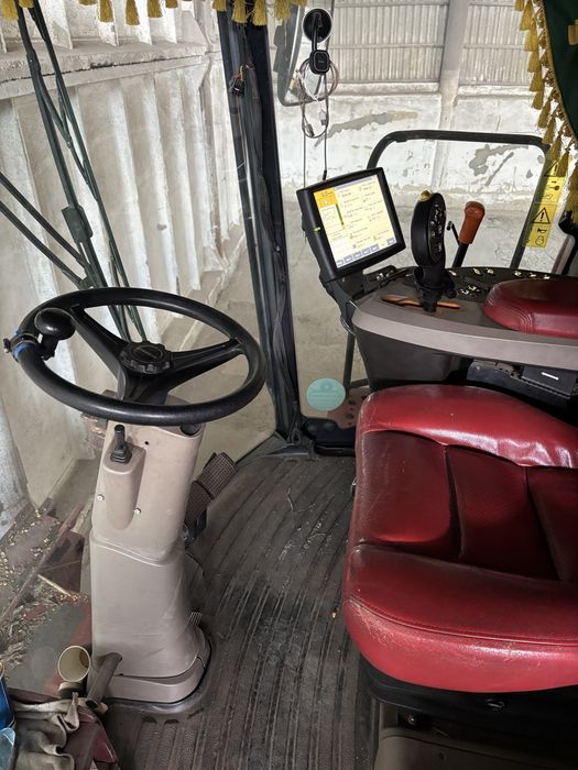 Комбайн Case IH 6140