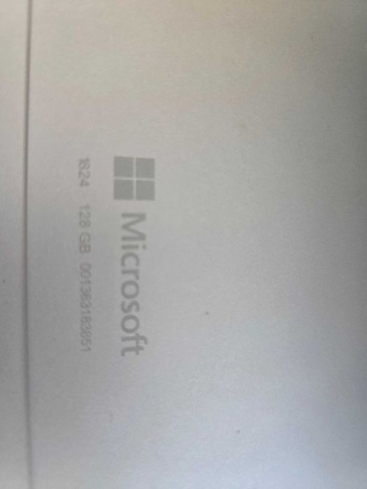 Microsoft Surface Go 2 + oferta de teclado original.
