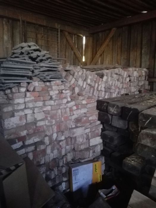 Cegła XIX w, po rozbiurkowa stan bardzo dobry 250 x 125 x 65