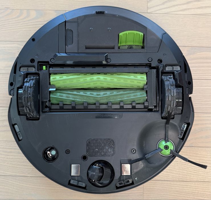 iRobot Roomba  j7