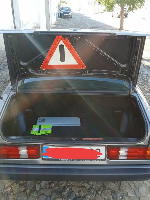 Vendo Mercedes 190E — photo 3