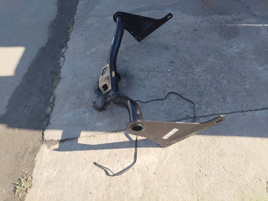 2018 год Ford escape продается фаркоп