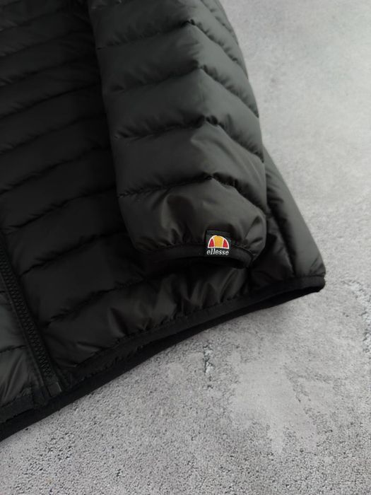 Чоловіча стьобана демісезонна куртка Ellesse з капюшоном, чорна та хакі XS, S, M, L, XL, XXL