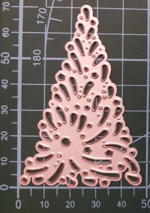 1705. Wykrojnik choinka scrapbooking