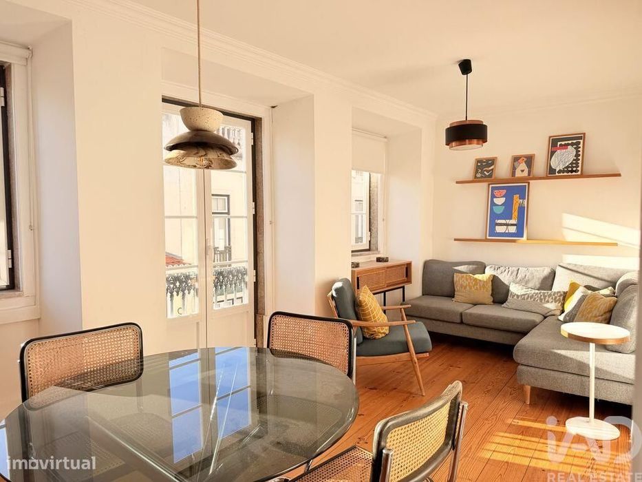 Apartamento T2 em Misericórdia de 51,3 m2