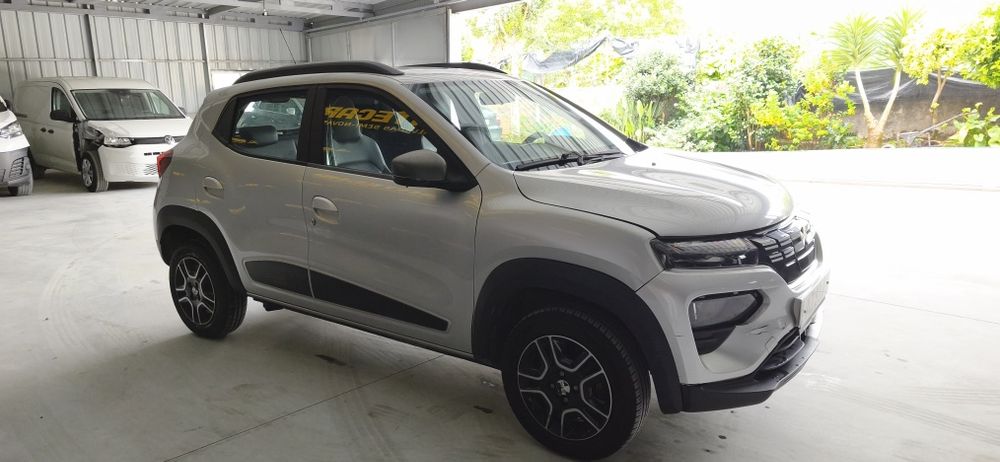 Dacia spring elétrico salvado